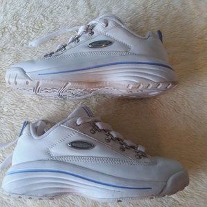 Sz 5 Converse Sneakers Rare Vintage ?